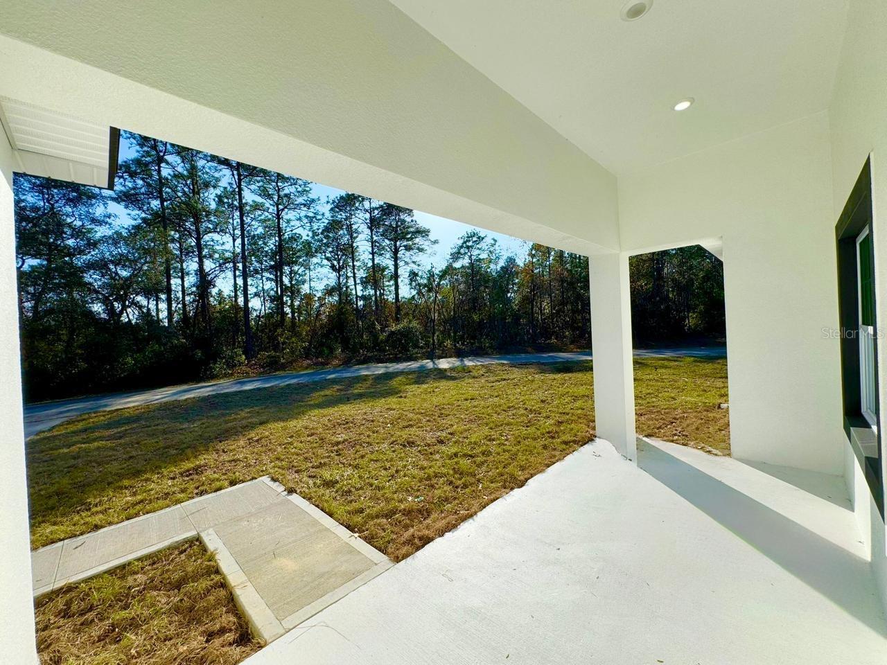 753 W HUMMINGBIRD DR