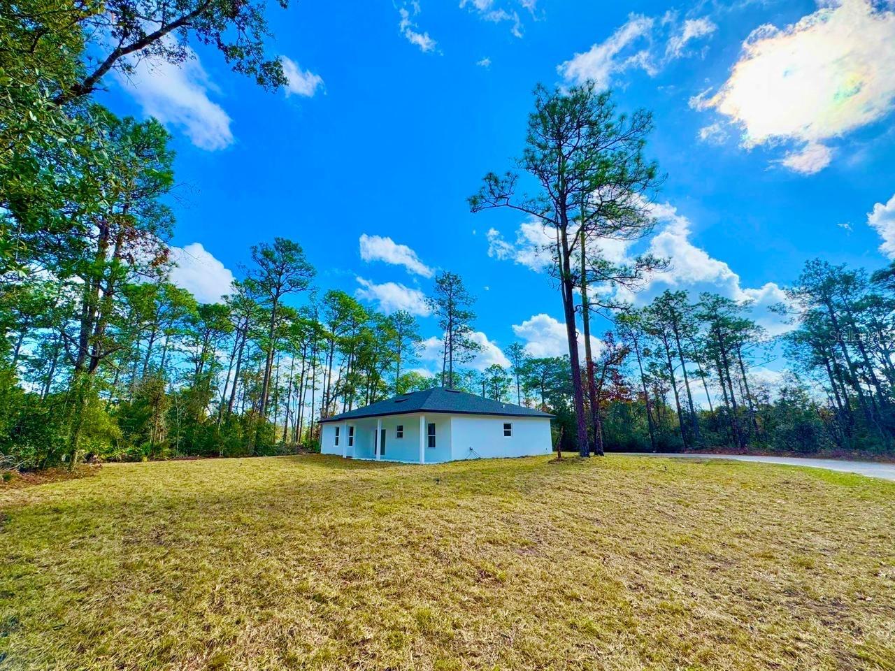 753 W HUMMINGBIRD DR