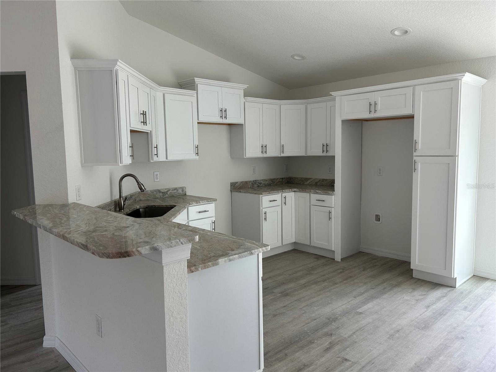 290 WINDING HILLS RD