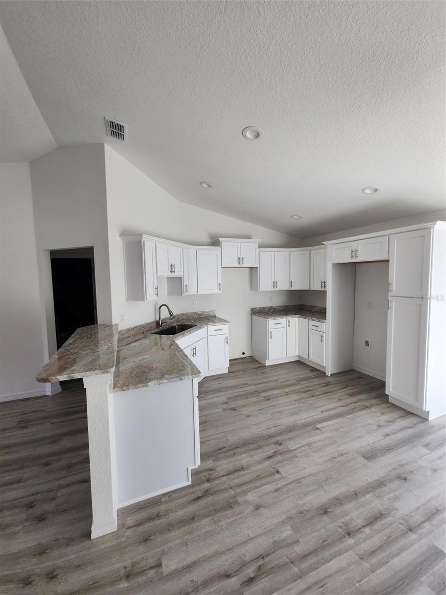 290 WINDING HILLS RD
