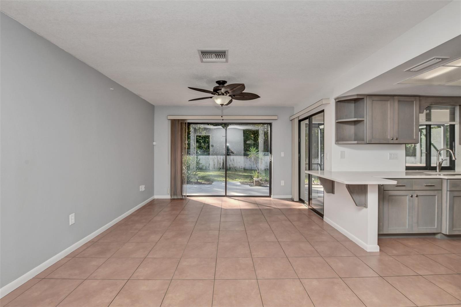 14 SYCAMORE CT S