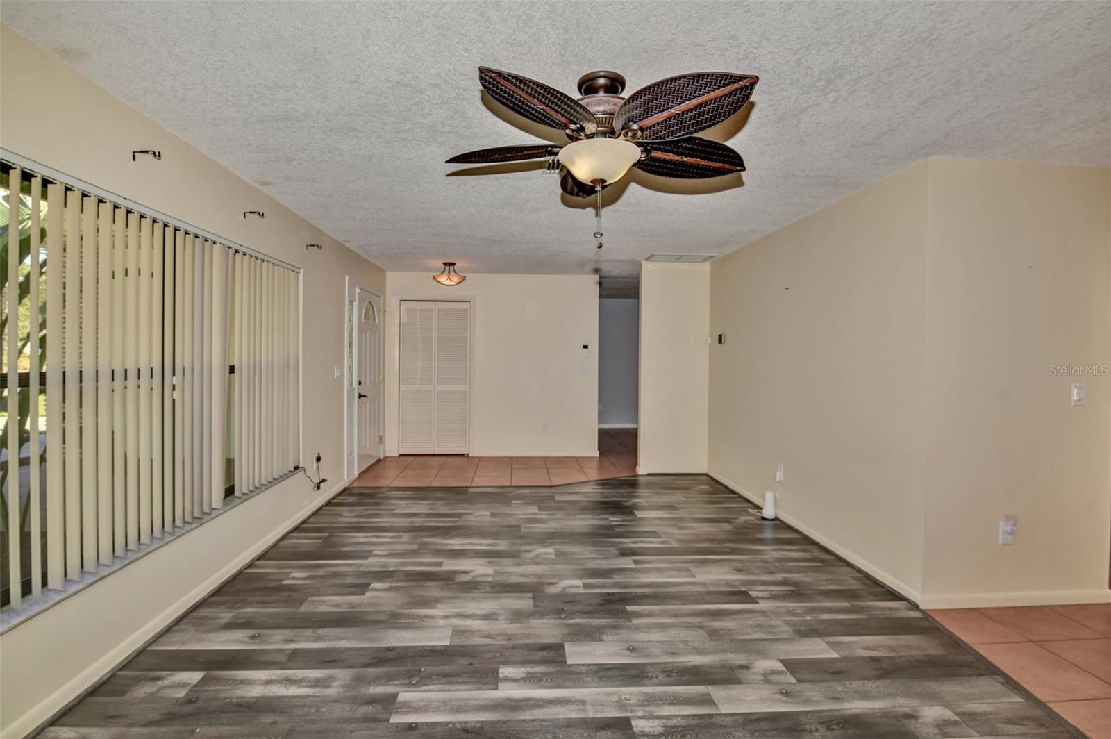 14 SYCAMORE CT S