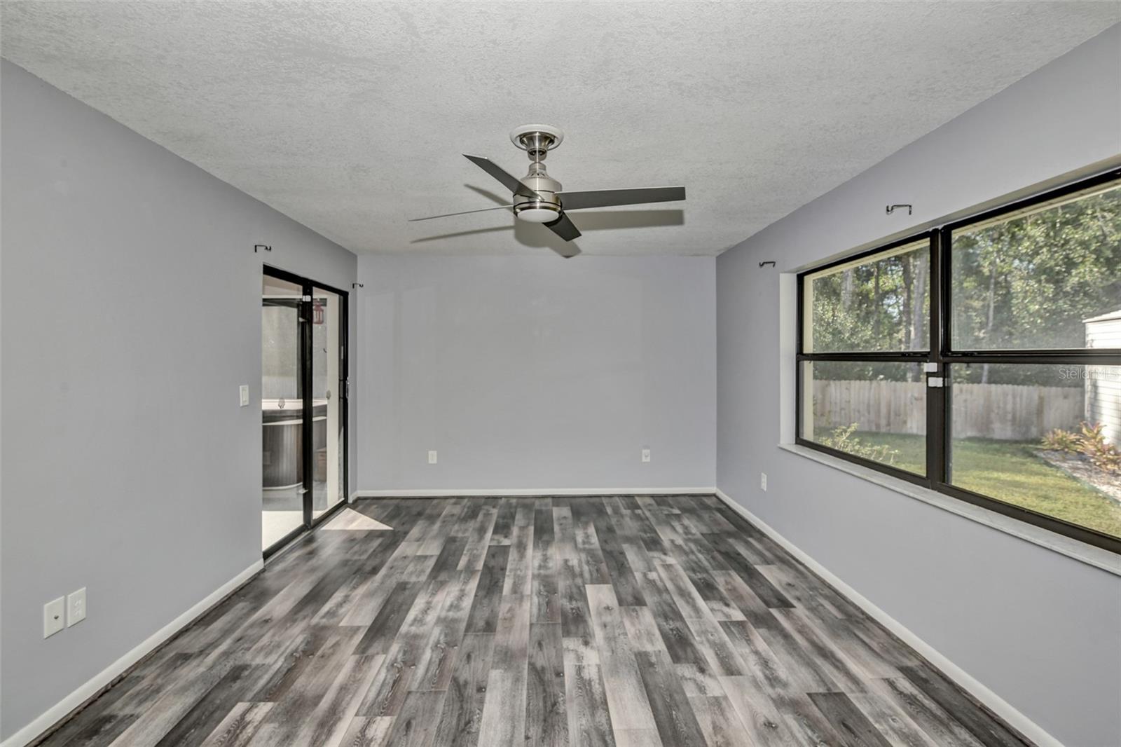 14 SYCAMORE CT S