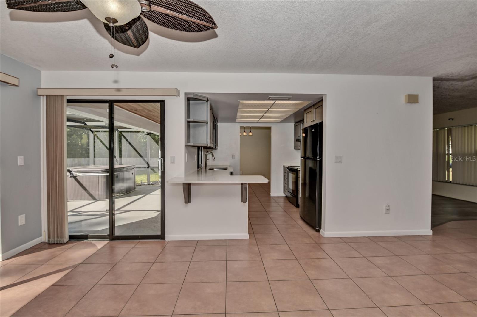 14 SYCAMORE CT S