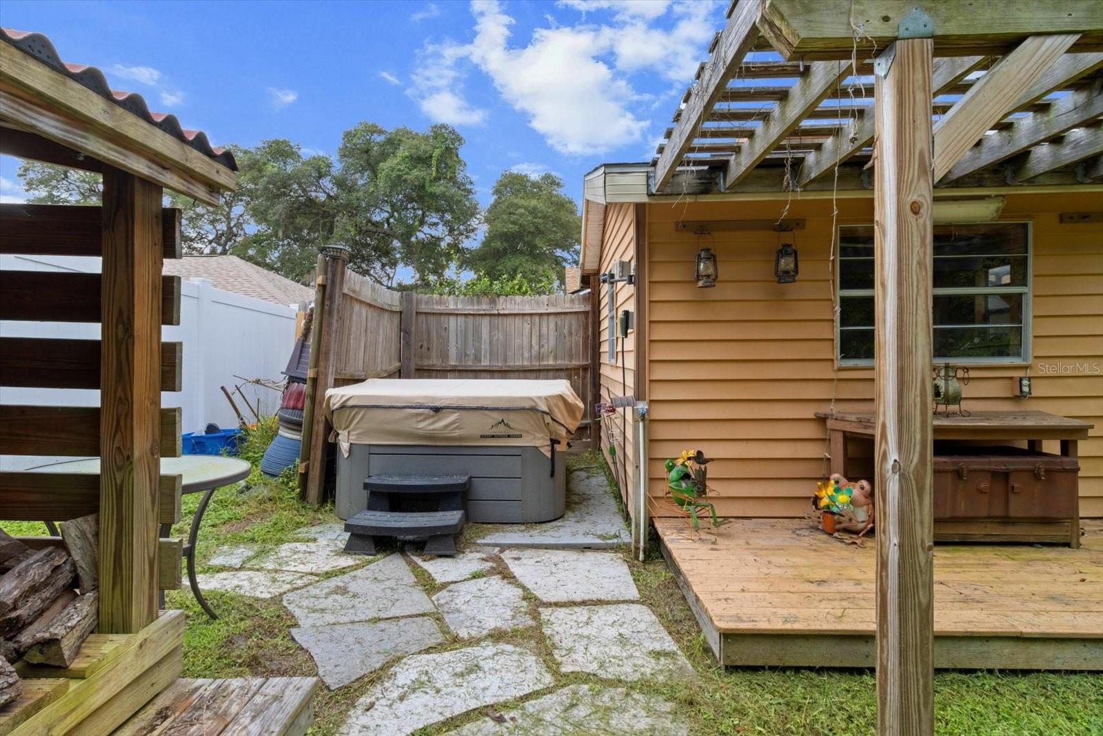 14305 SW 42ND TERRACE RD