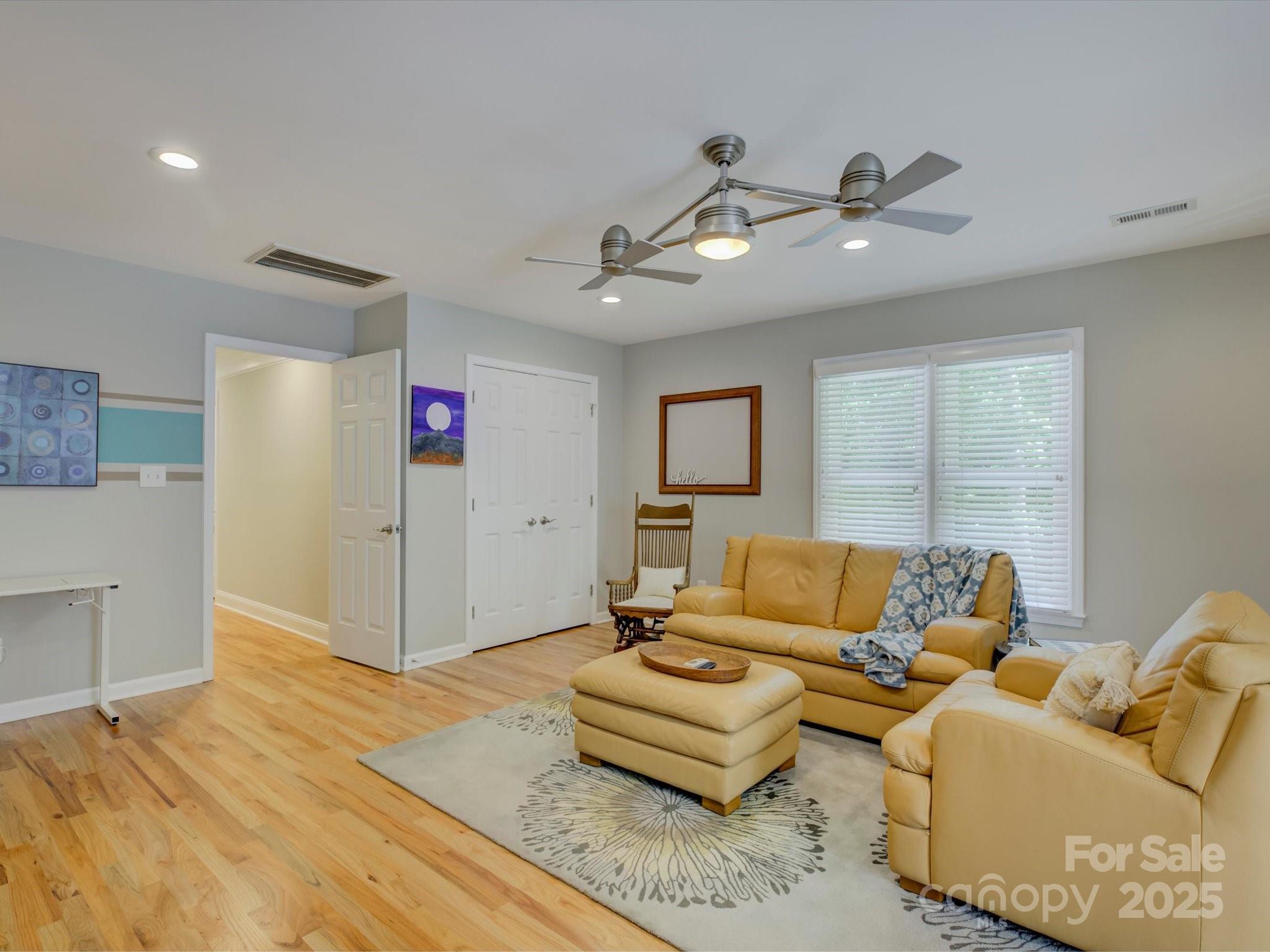15824 Feeny Court