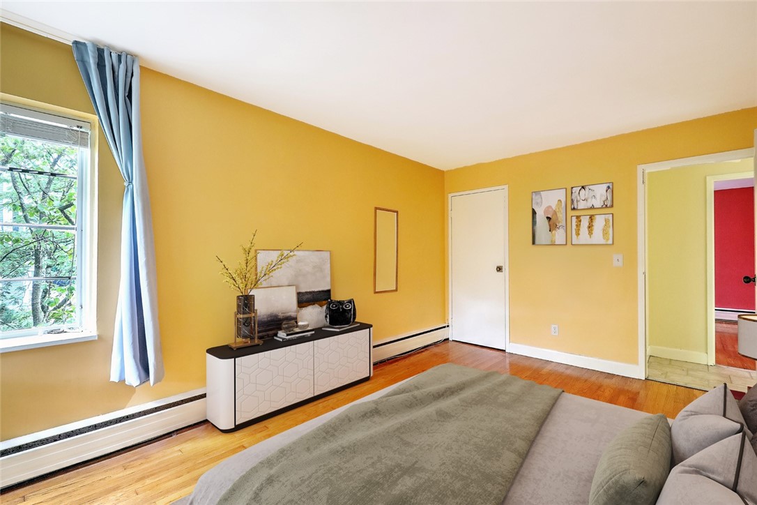 160 Waterman Street 04