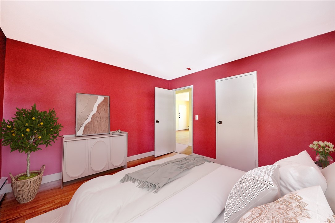 160 Waterman Street 04