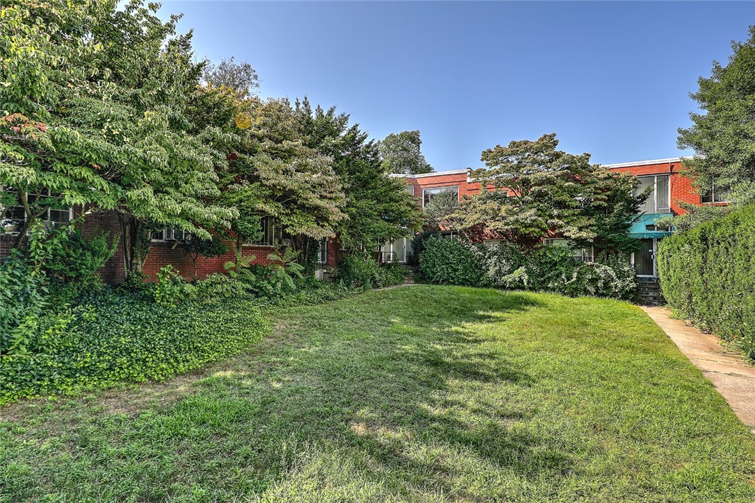 160 Waterman Street 04