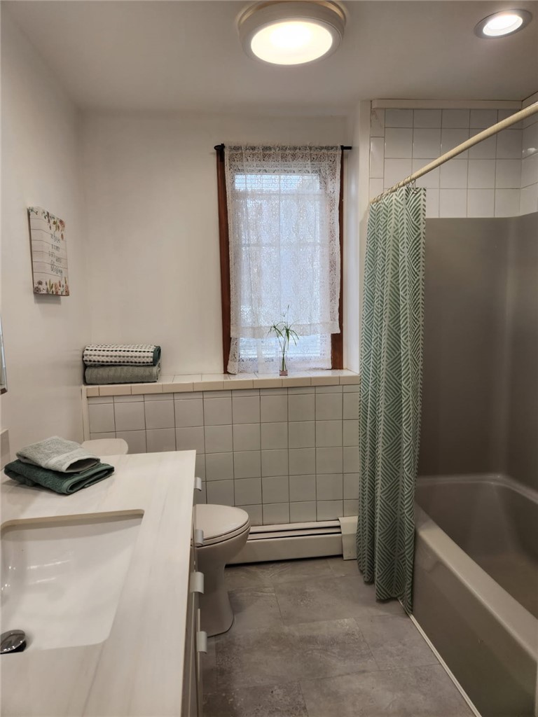 2008 Mineral Spring Avenue 3