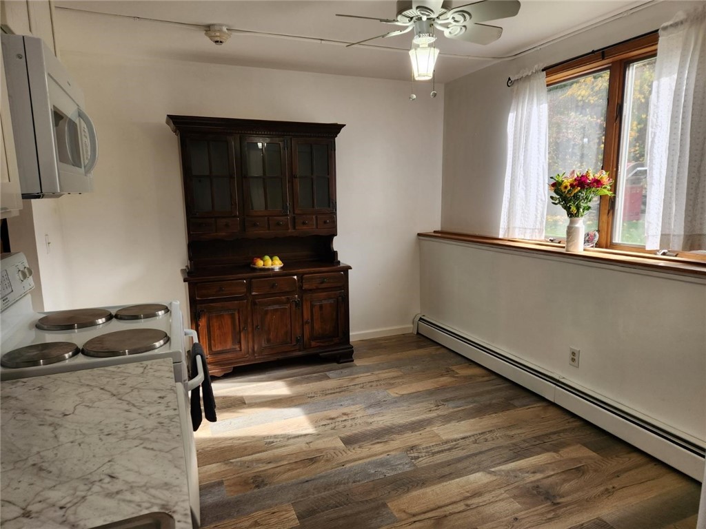 2008 Mineral Spring Avenue 3