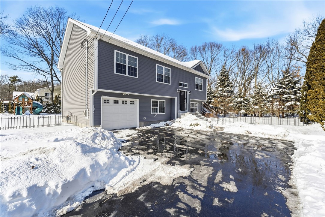 18 Anama Avenue