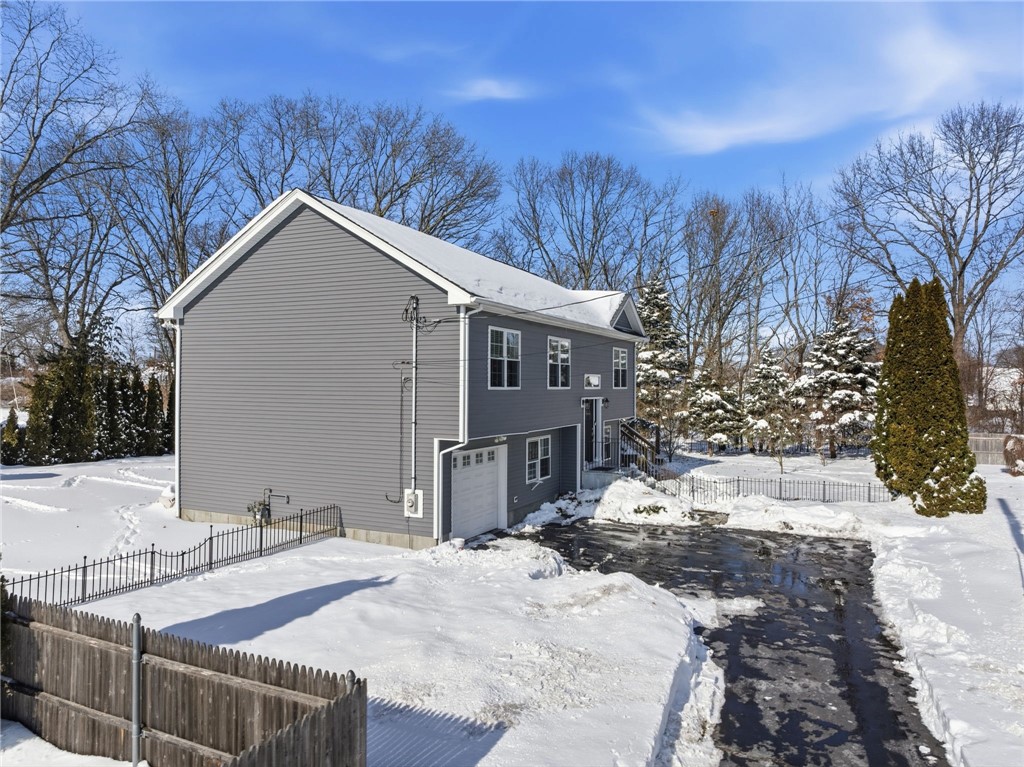 18 Anama Avenue
