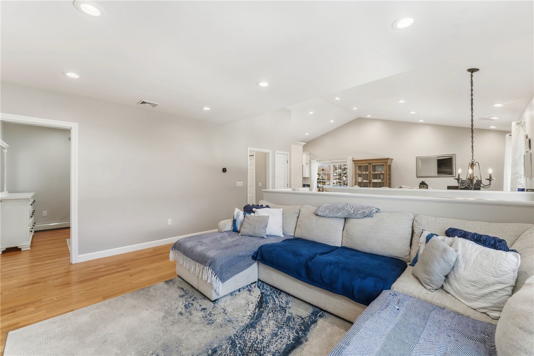 18 Anama Avenue