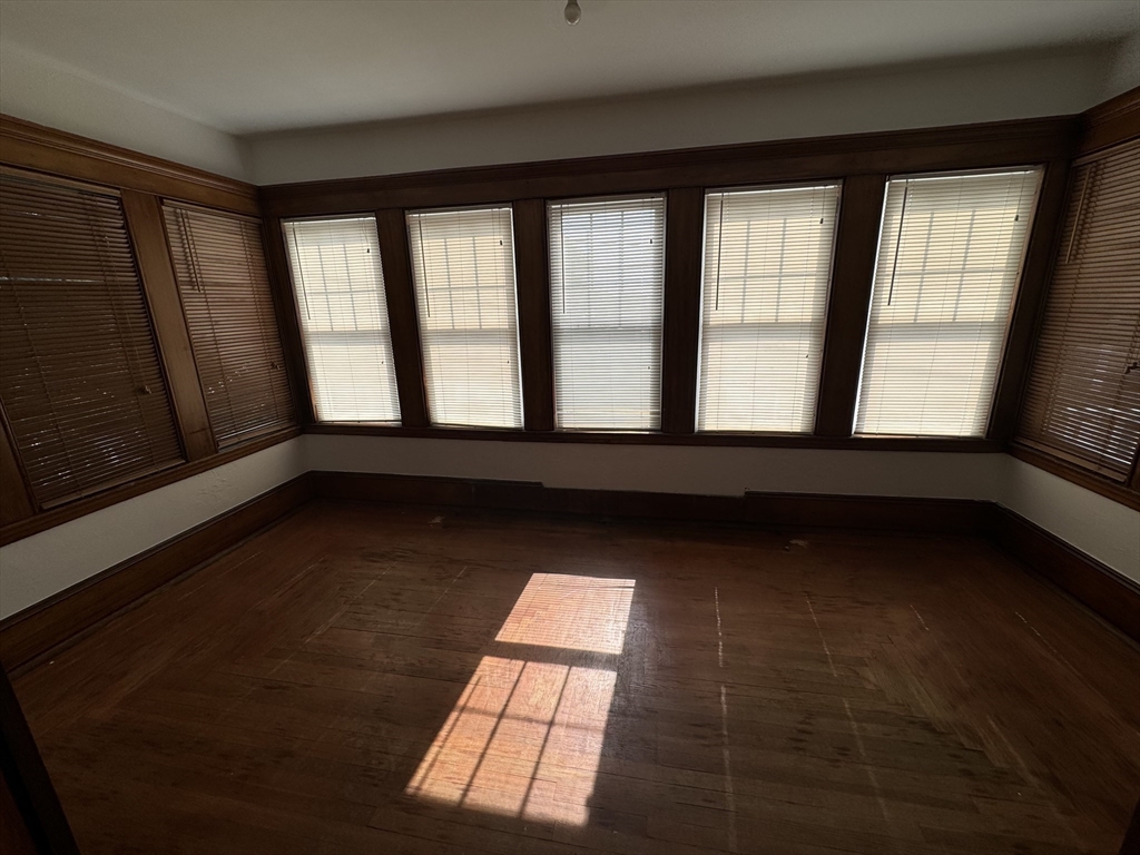 125 Barlow St