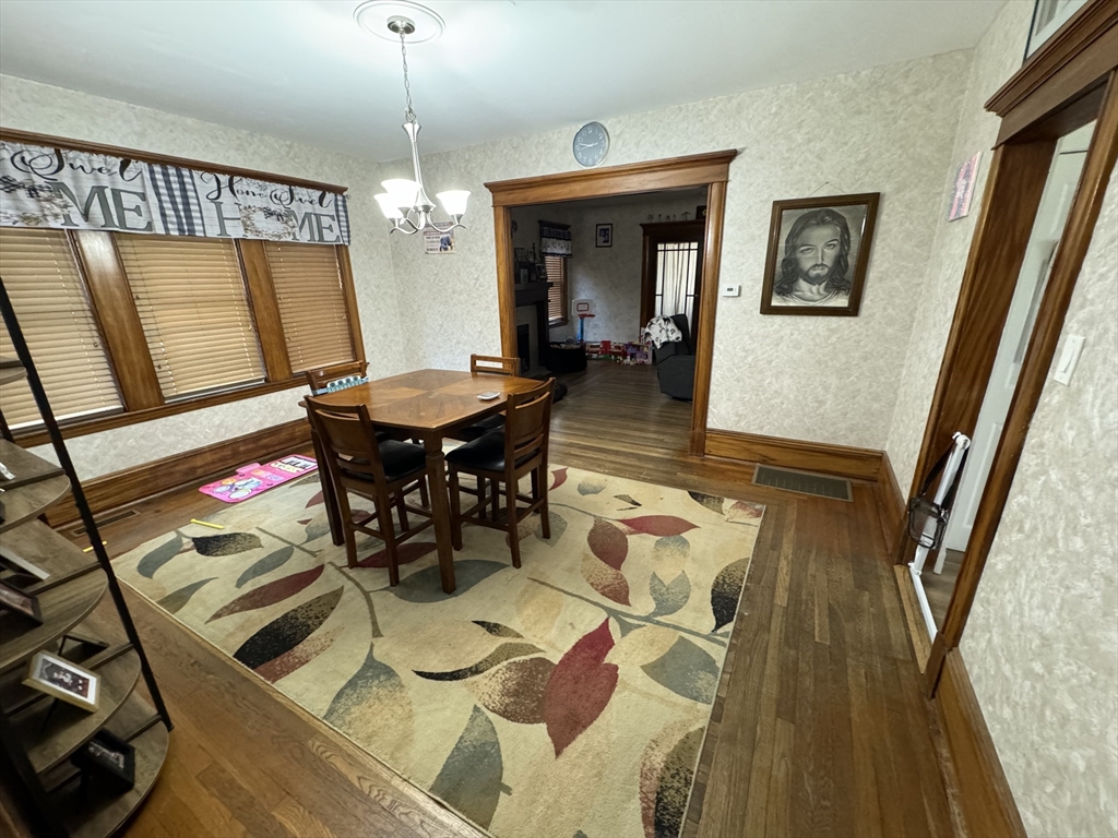 125 Barlow St