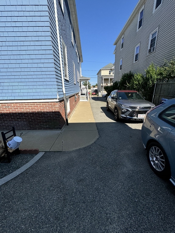 125 Barlow St