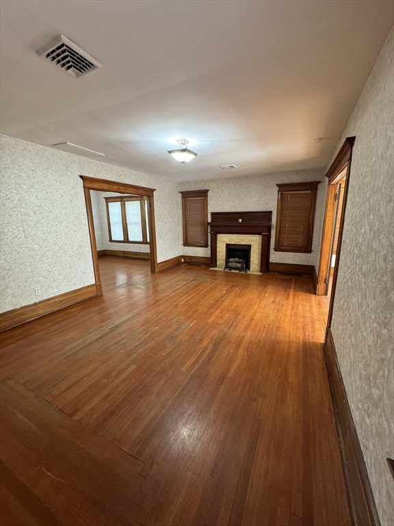 125 Barlow St