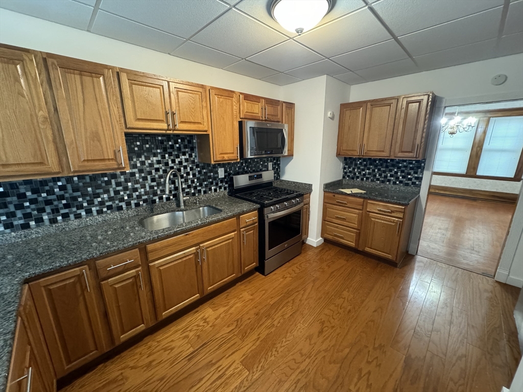 125 Barlow St