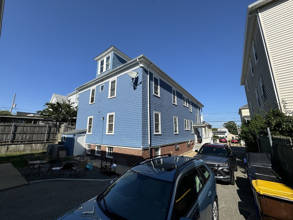 125 Barlow St