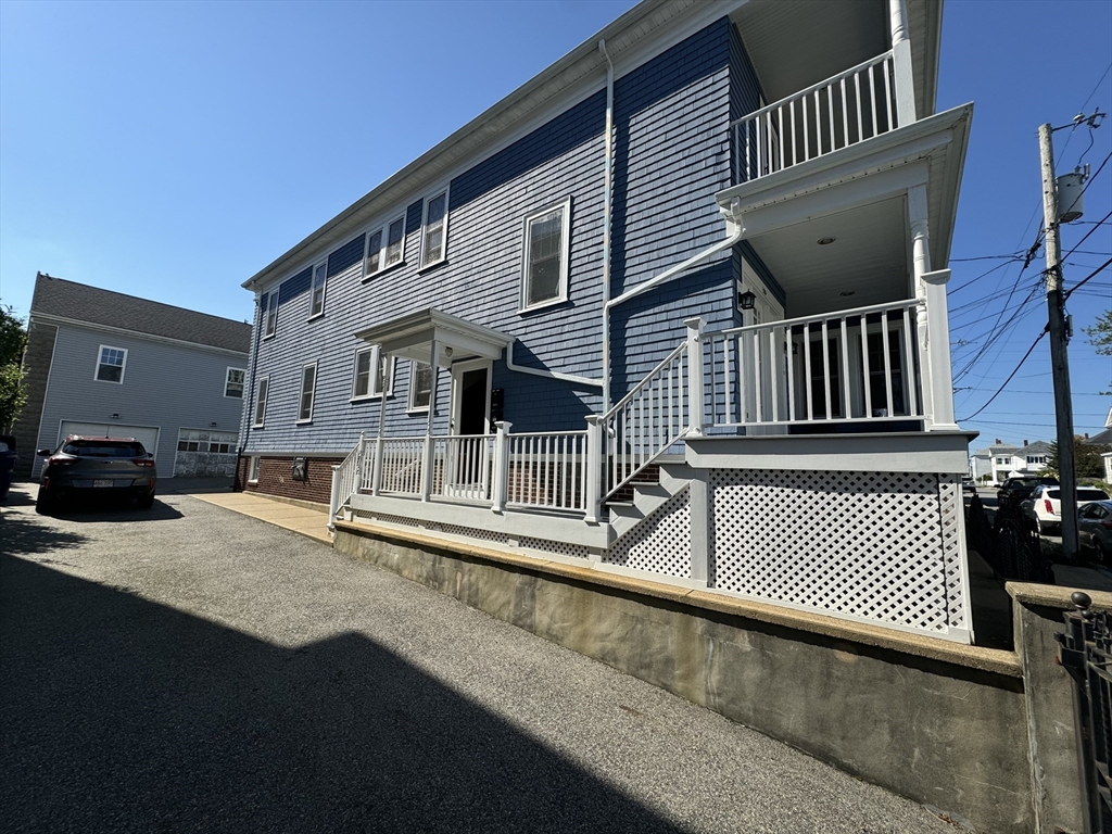 125 Barlow St
