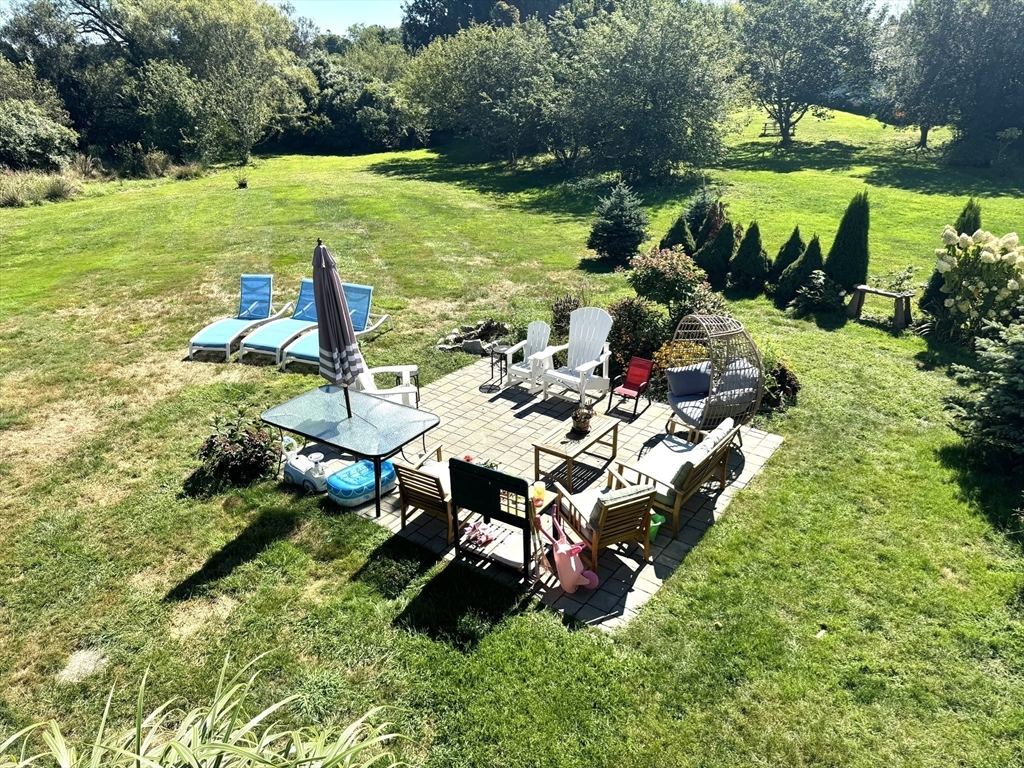 906 Mitchells Lane