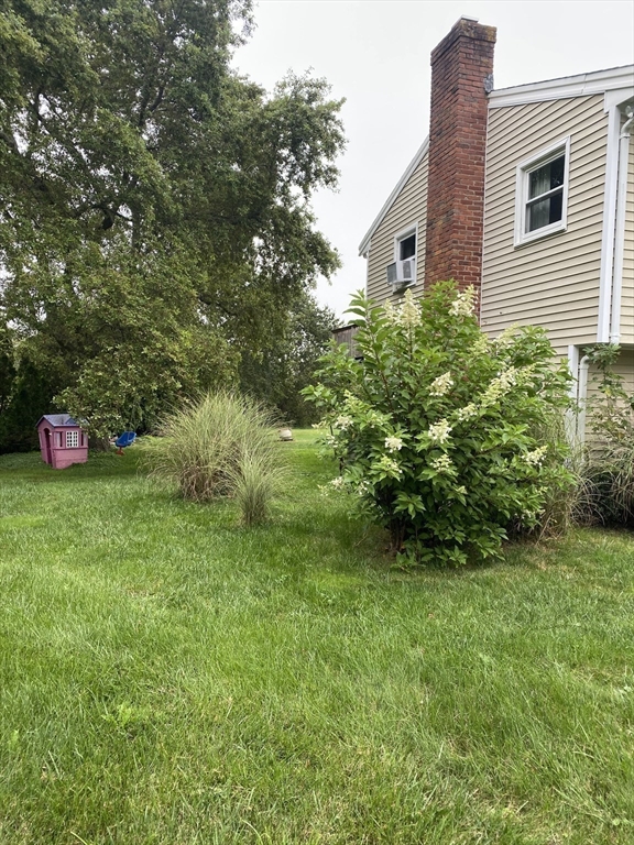 906 Mitchells Lane