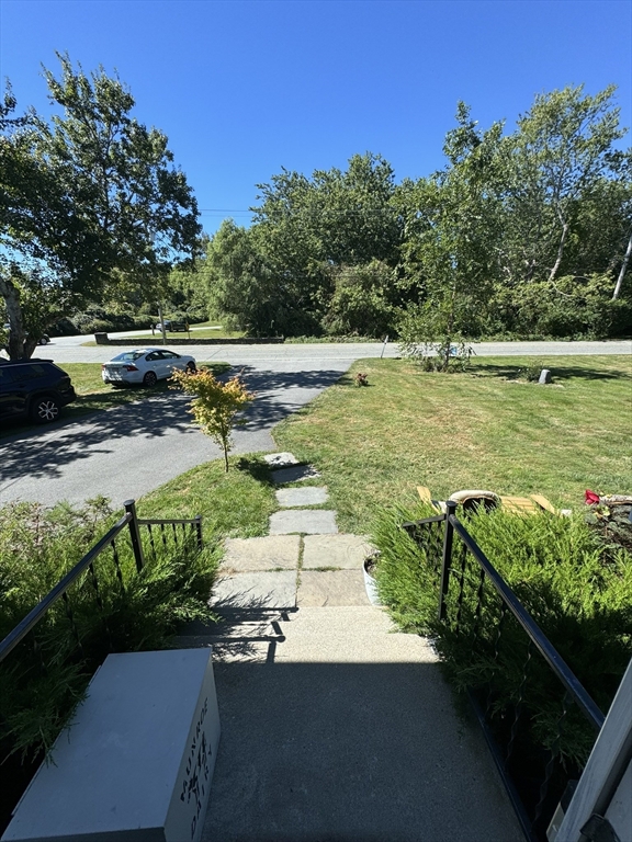 906 Mitchells Lane