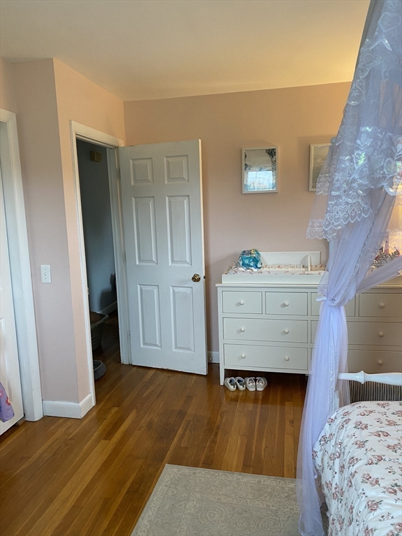 906 Mitchells Lane