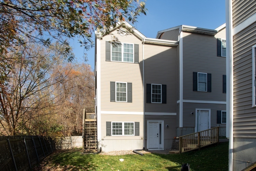 318 Crescent Street # B