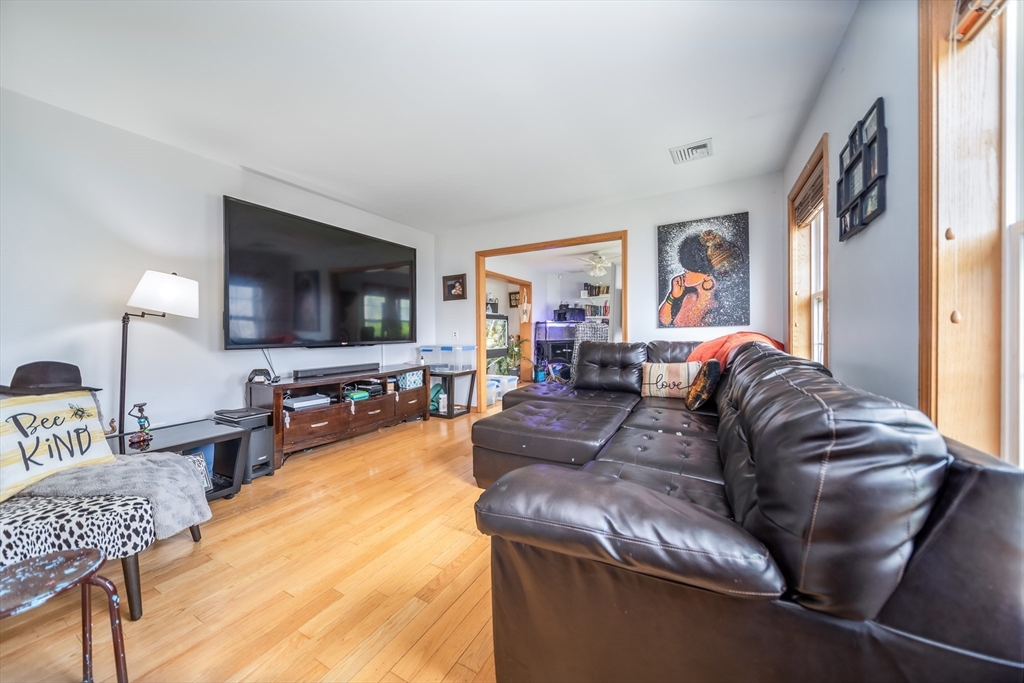 1441 Stafford Rd
