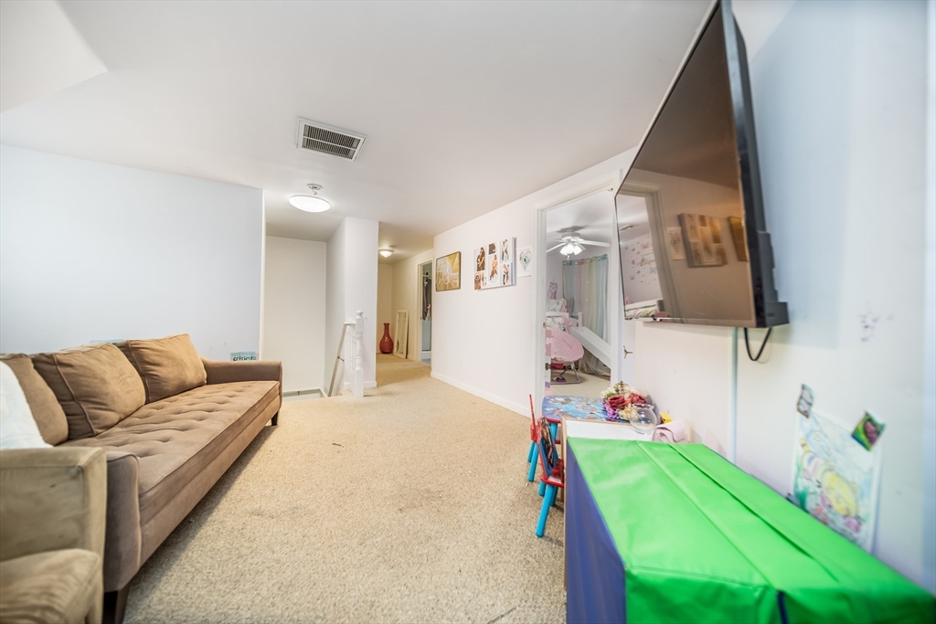1441 Stafford Rd