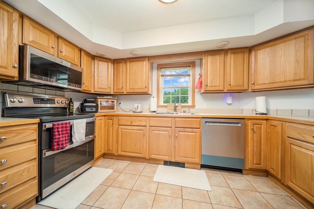 1441 Stafford Rd