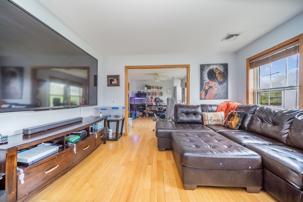 1441 Stafford Rd