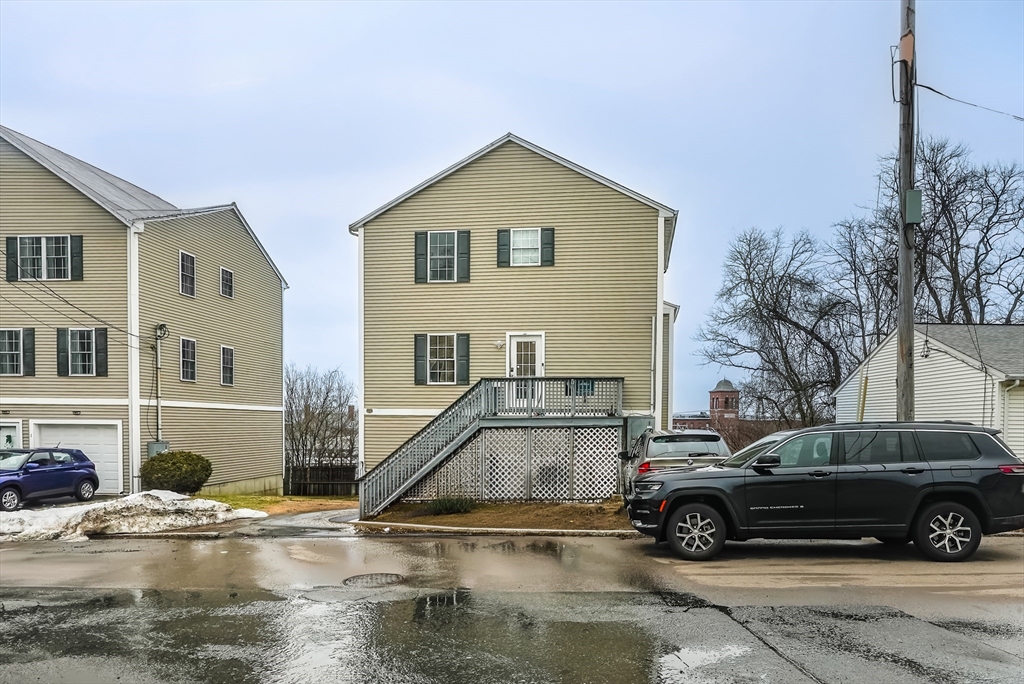 318 Crescent St # A