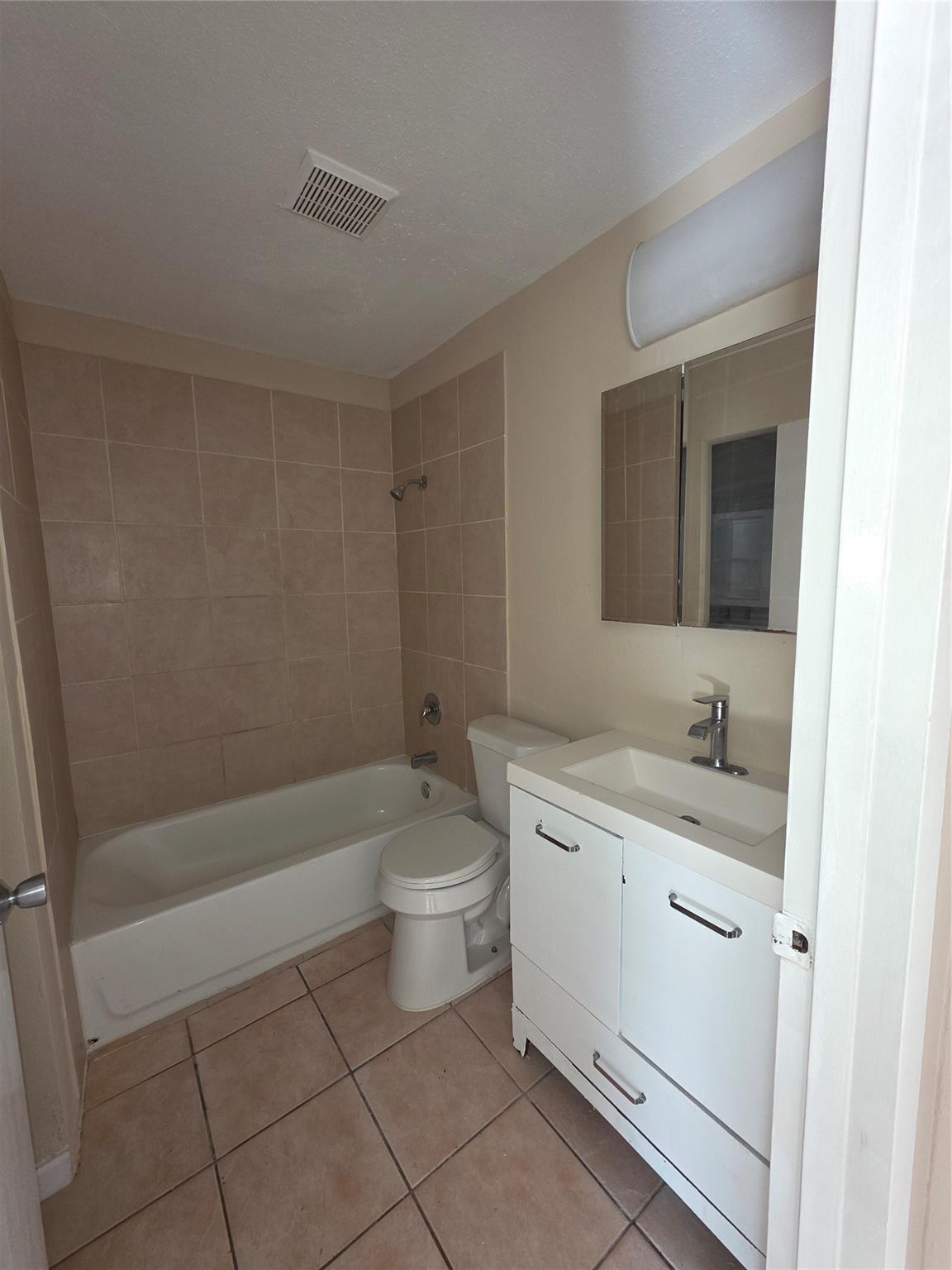 1014 Graham Drive # I3