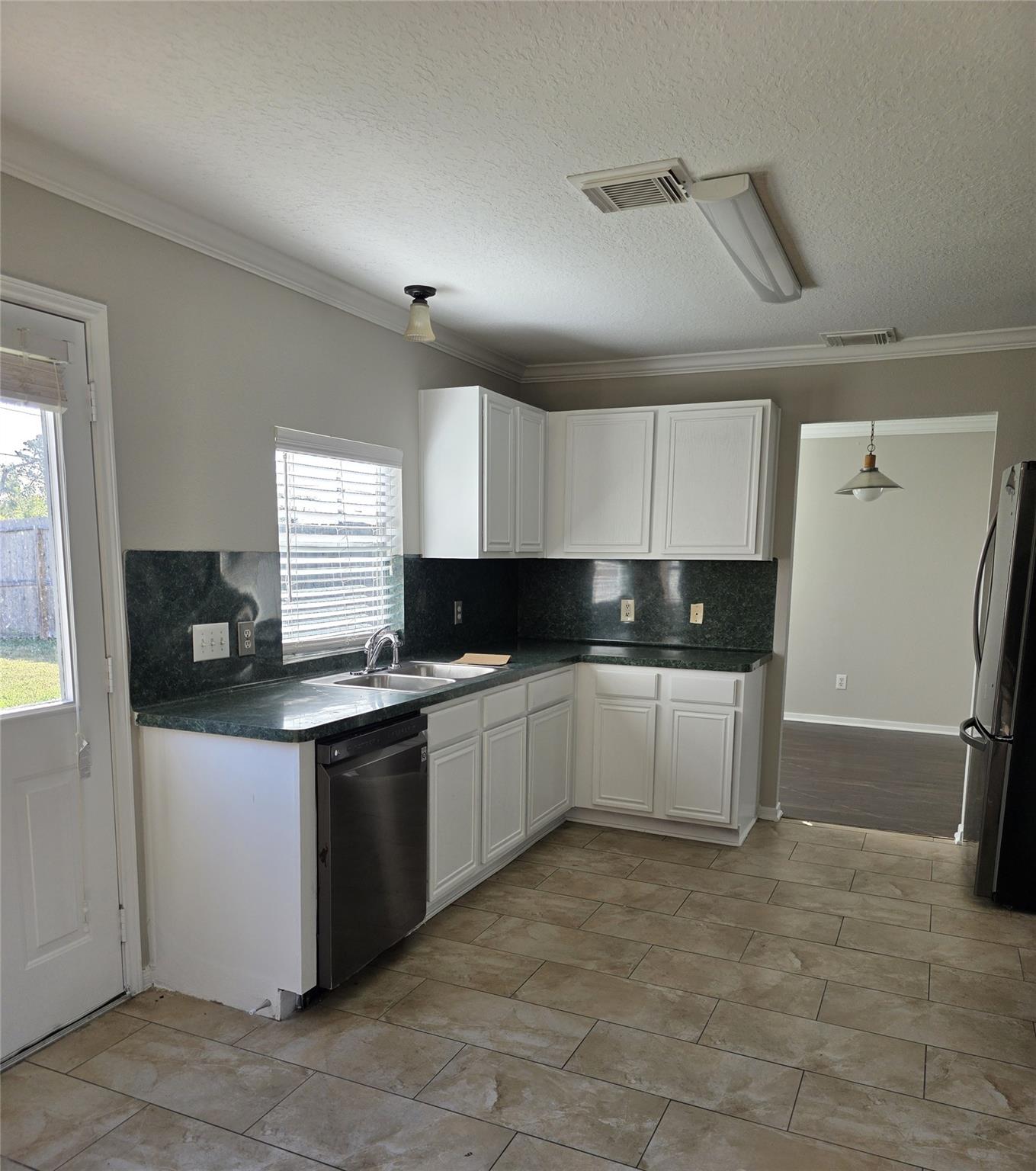 15146 Grassington Drive