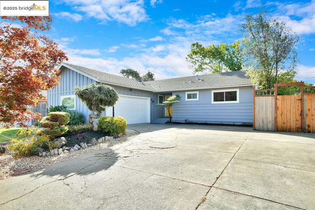 2449 Center Rd
