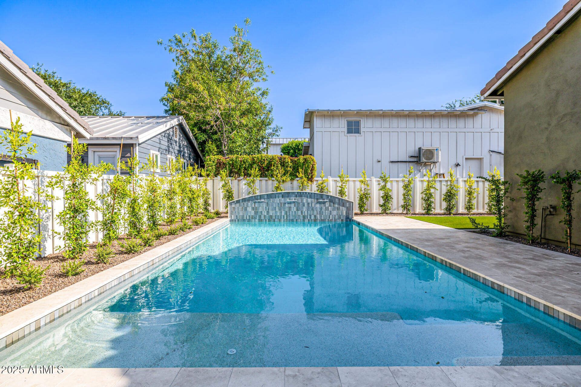 2743 E VIRGINIA Street