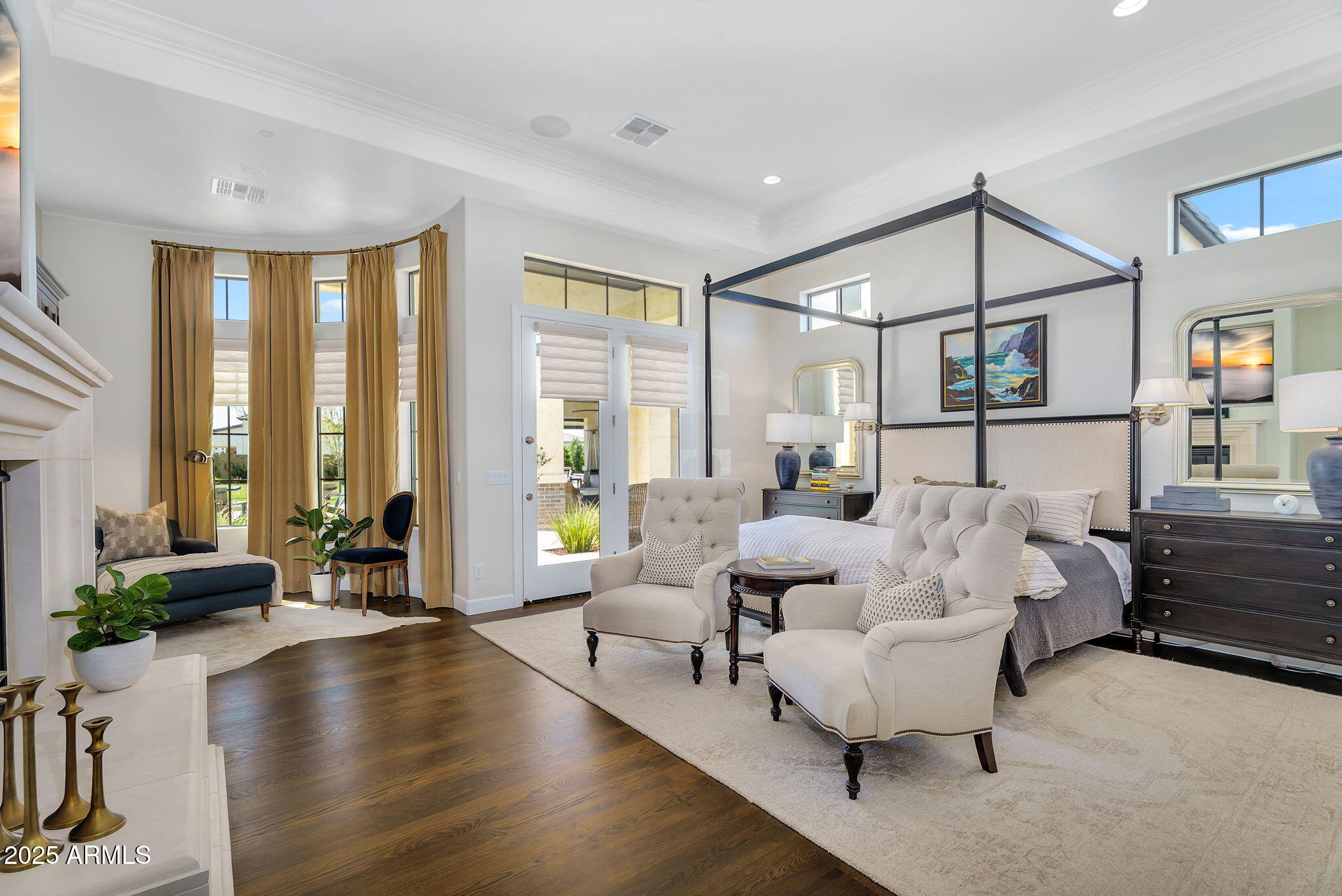 4037 E MINTON Circle