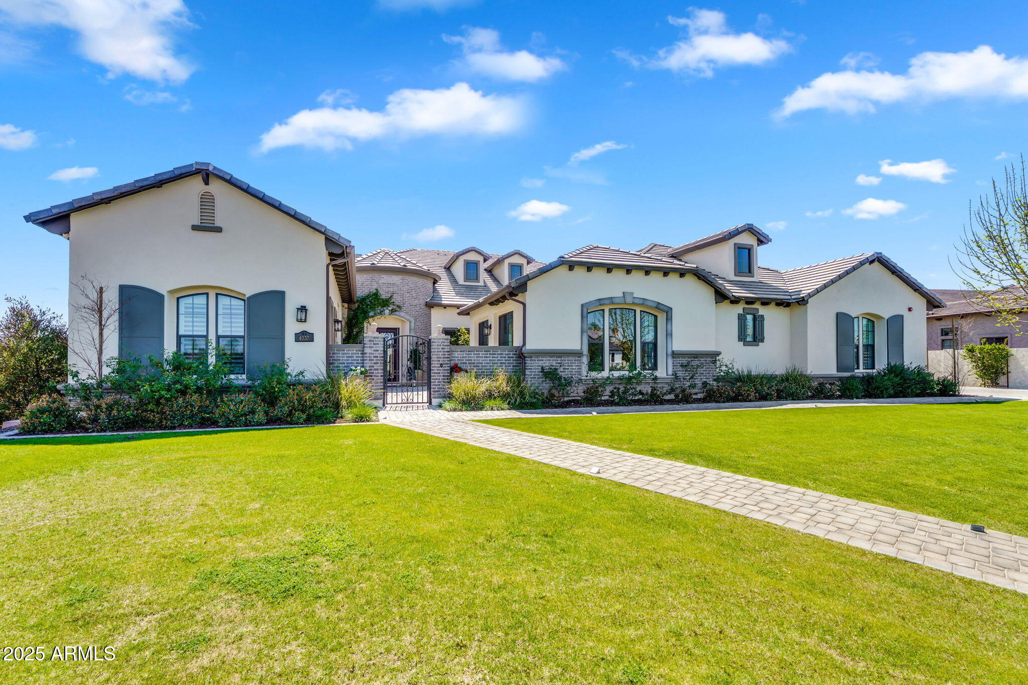 4037 E MINTON Circle