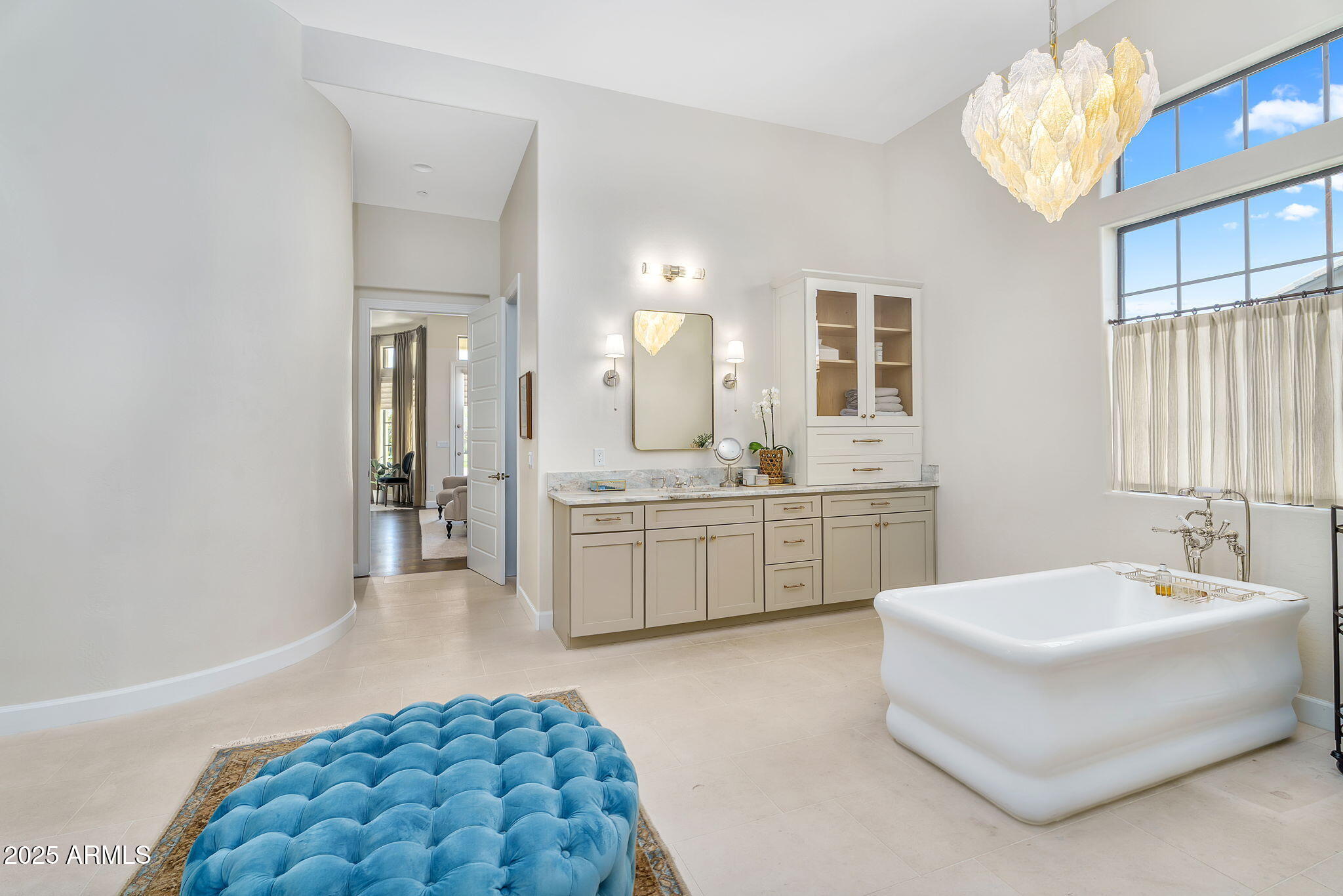 4037 E MINTON Circle
