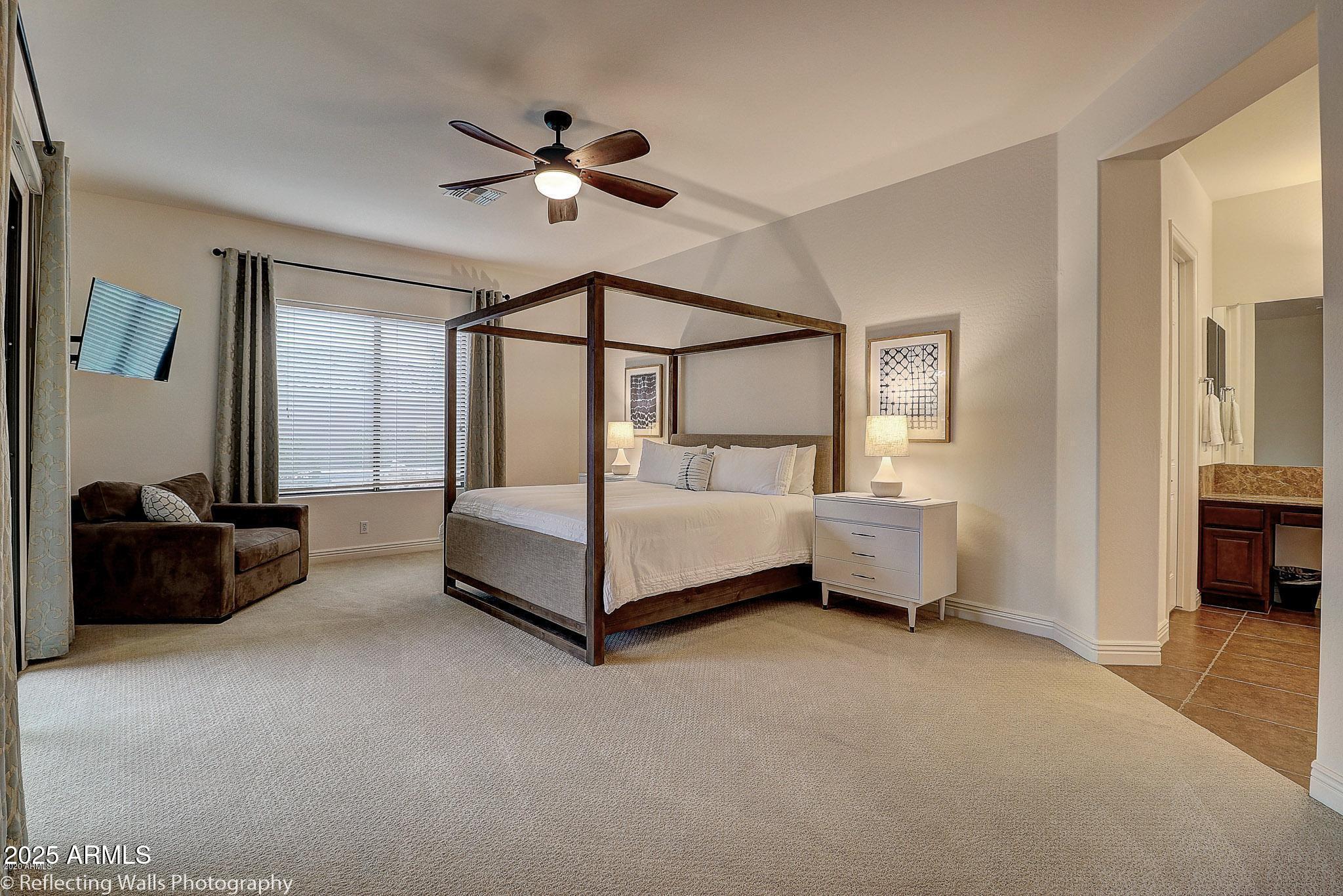 3163 E LOS ALTOS Court