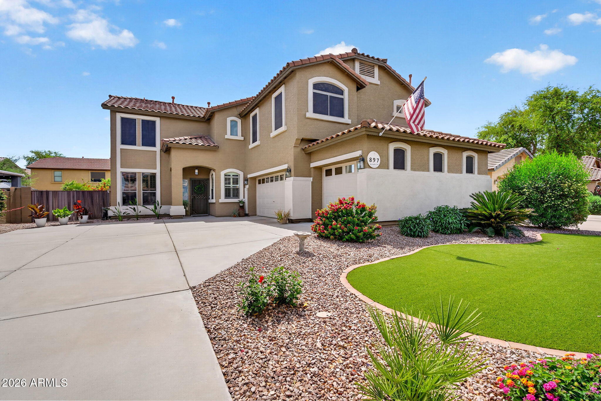 897 W HOLSTEIN Trail