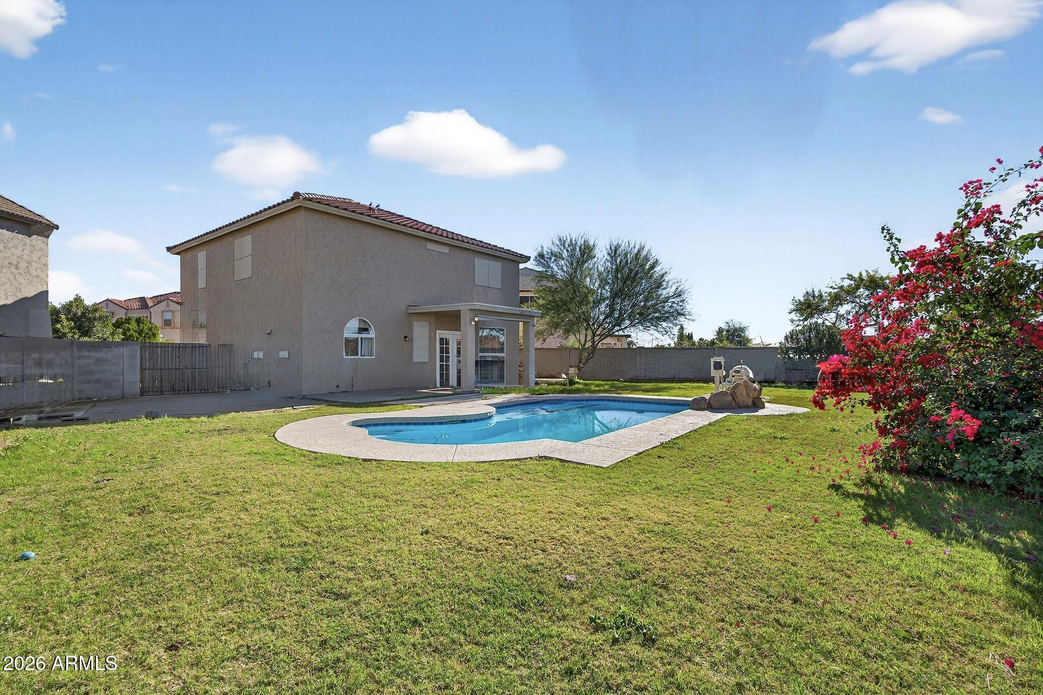 4668 E MEADOW LARK Way
