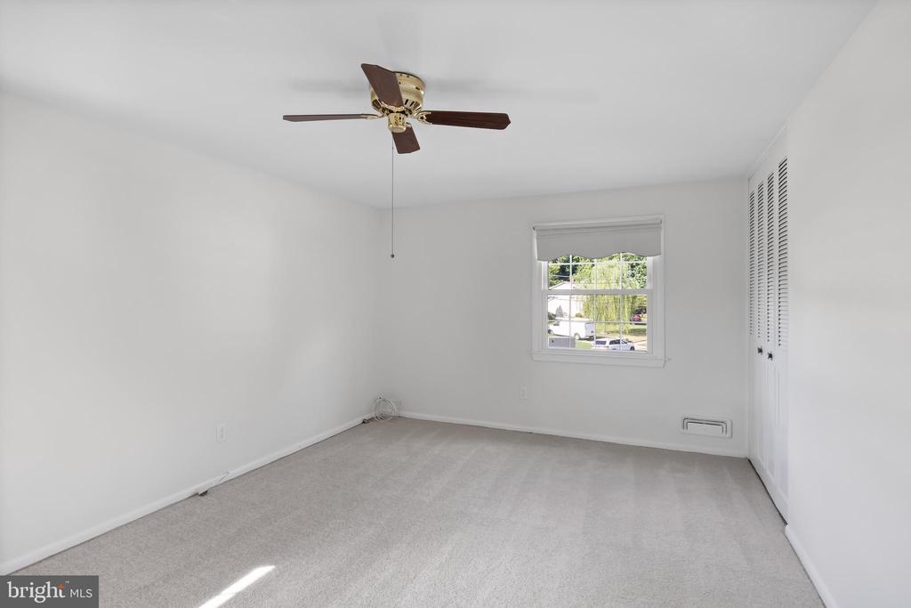 313 Mallard Dr