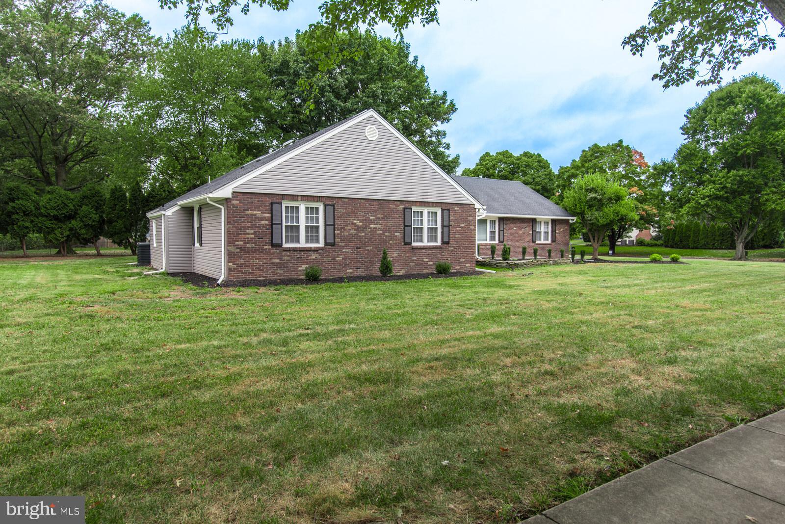 558 Sentinel Rd