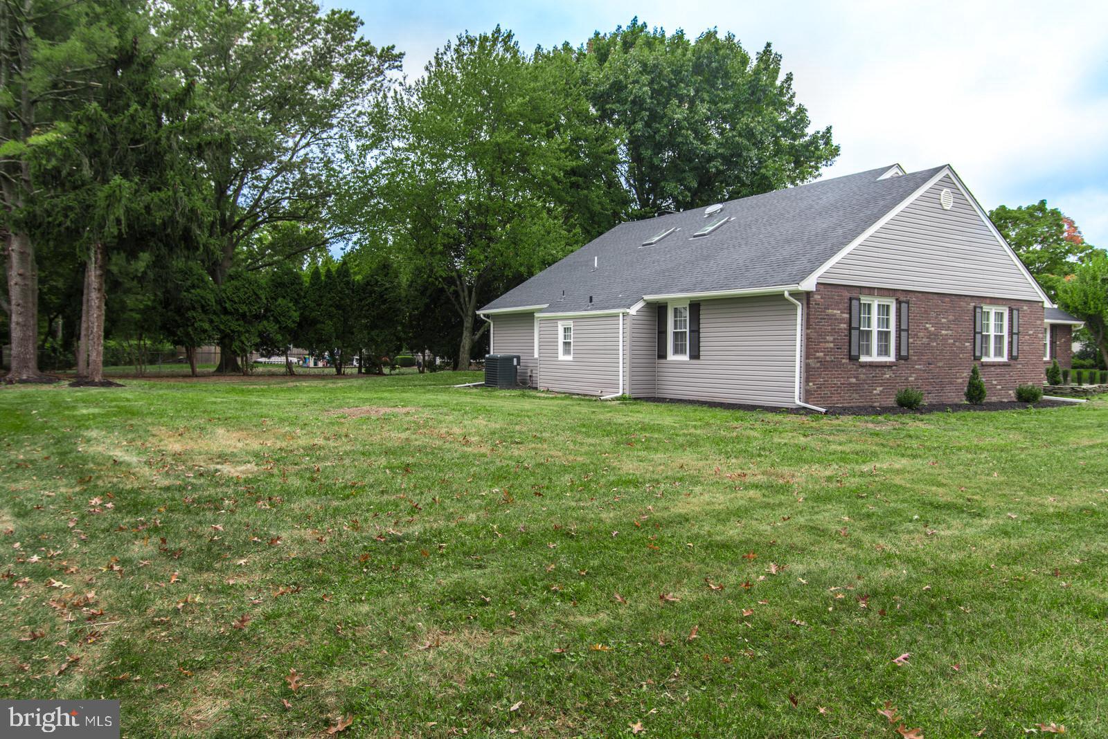 558 Sentinel Rd