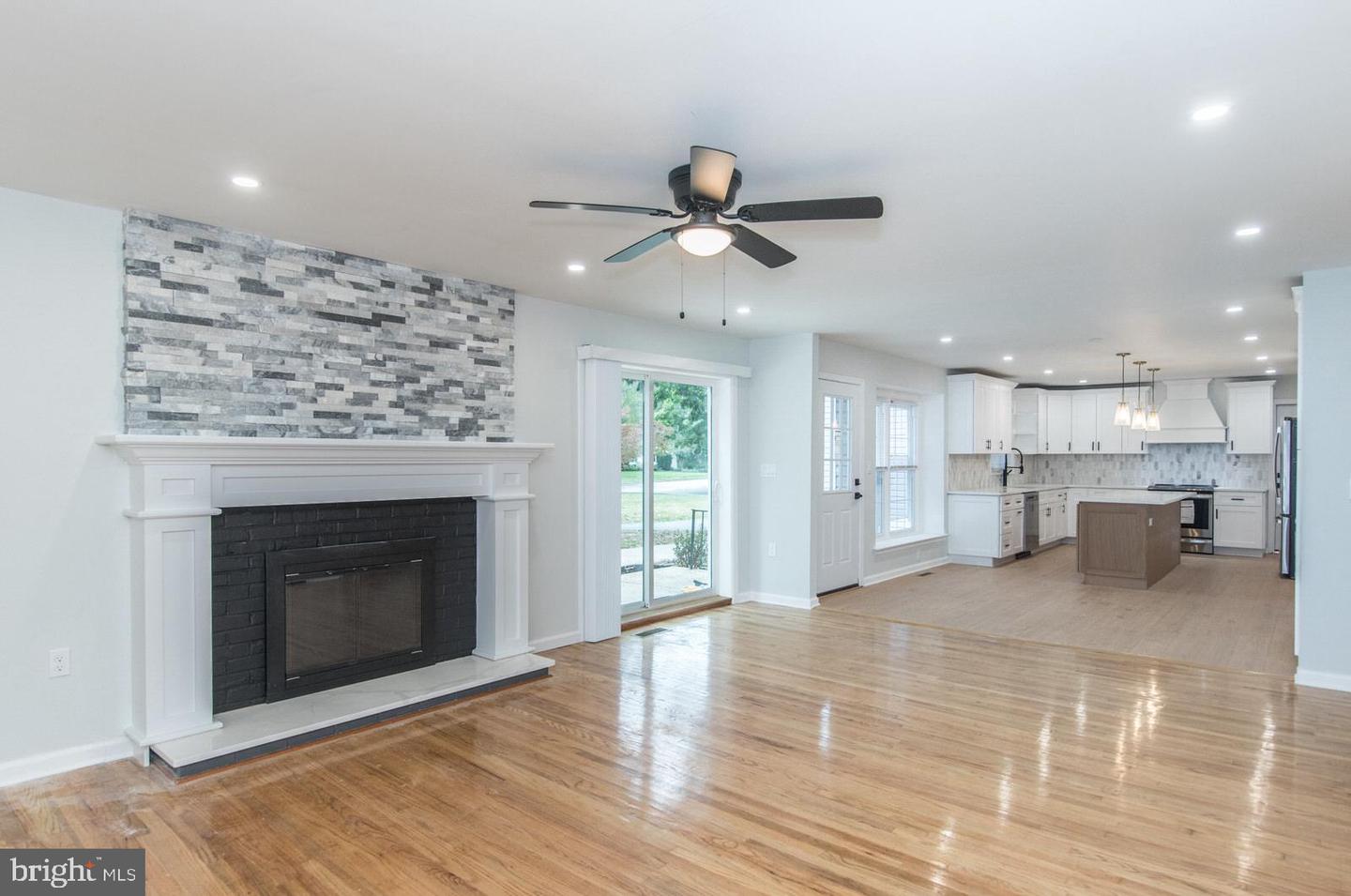 558 Sentinel Rd