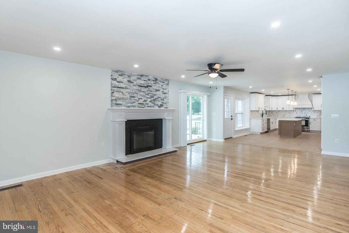 558 Sentinel Rd